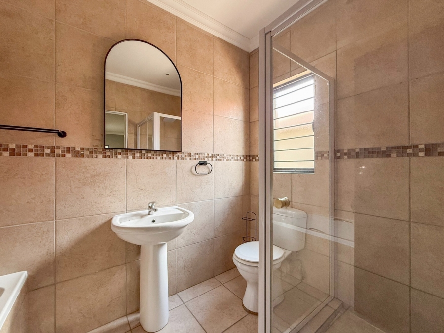 3 Bedroom Property for Sale in Melodie North West